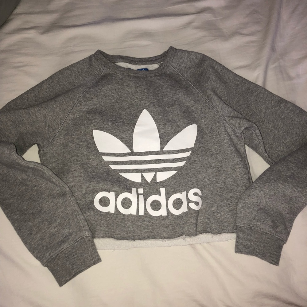 Cropped Adidas Sweatshirt
